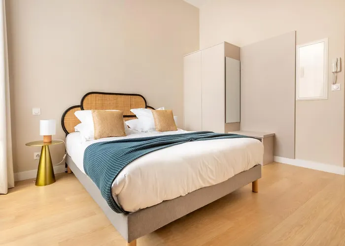 Au Chat Qui Dort Lille - Gare